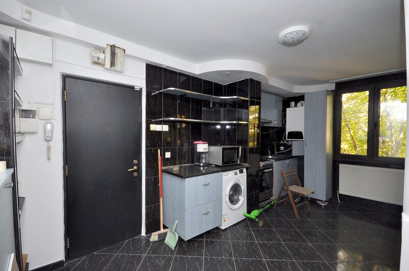 Drumul Taberei metrou Valea Ialomitei apartament 3 camere, centrala proprie